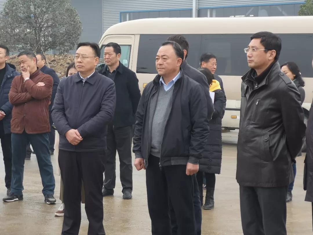隨州市委、市人大代表團(tuán)蒞臨程力集團(tuán)商用車產(chǎn)業(yè)園視察